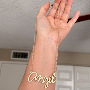 😇 Angel Necklace